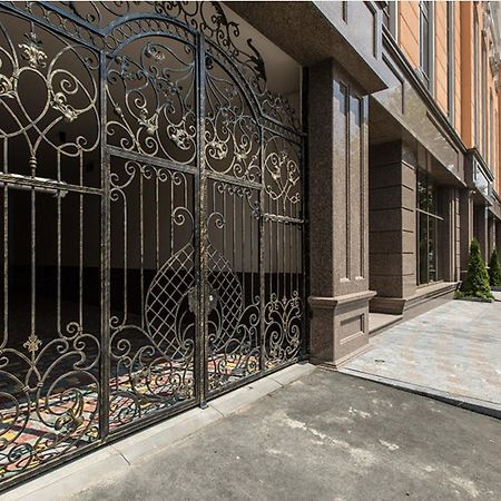 Skycity Apartments Odessa Exterior foto